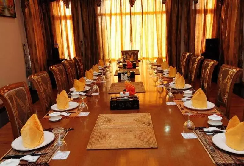 The Hotel Myat Taw Win