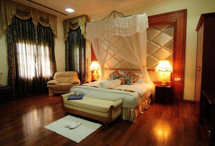 The Hotel Myat Taw Win