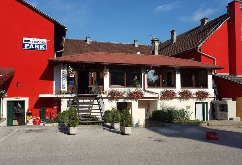 Отель Pansion Park