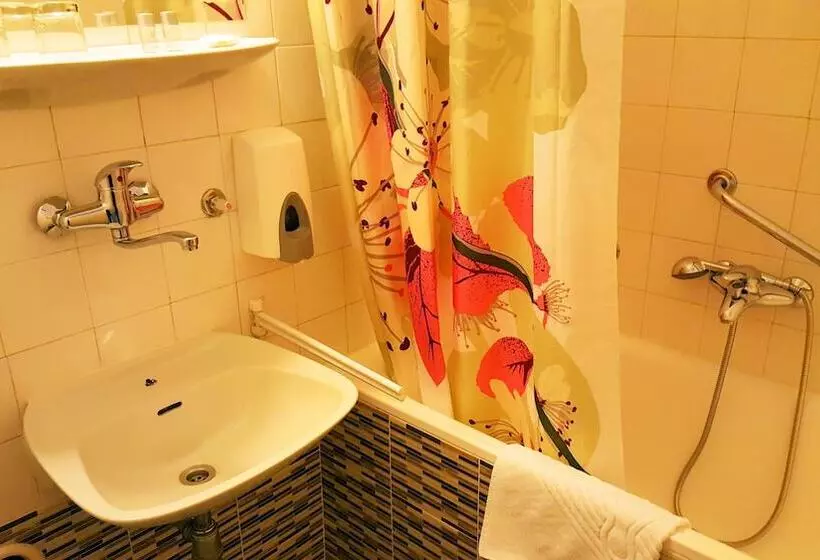 فندق Pansion Park