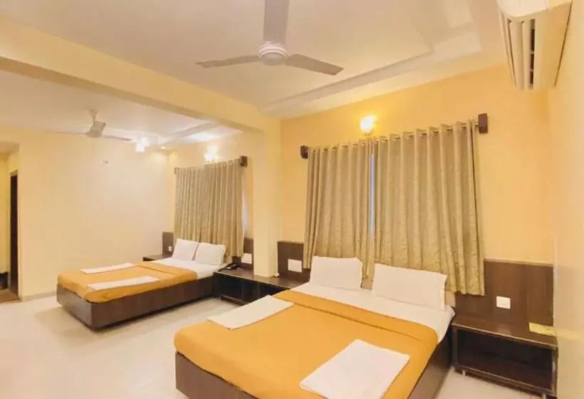 Hotel Sai Gurusthan