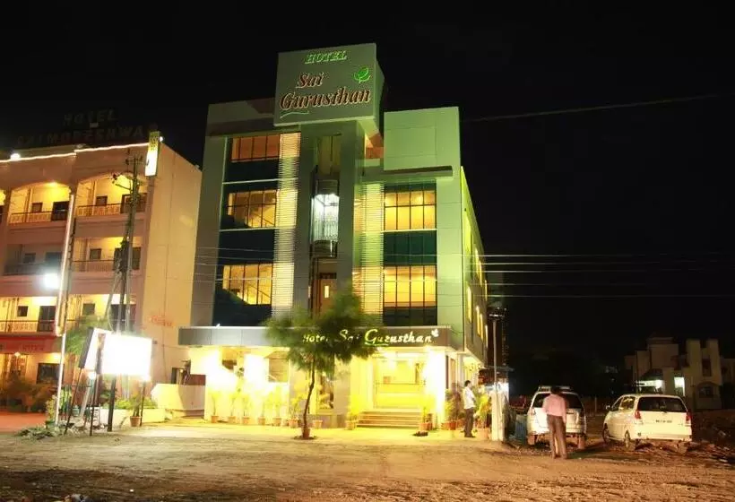 Hotel Sai Gurusthan