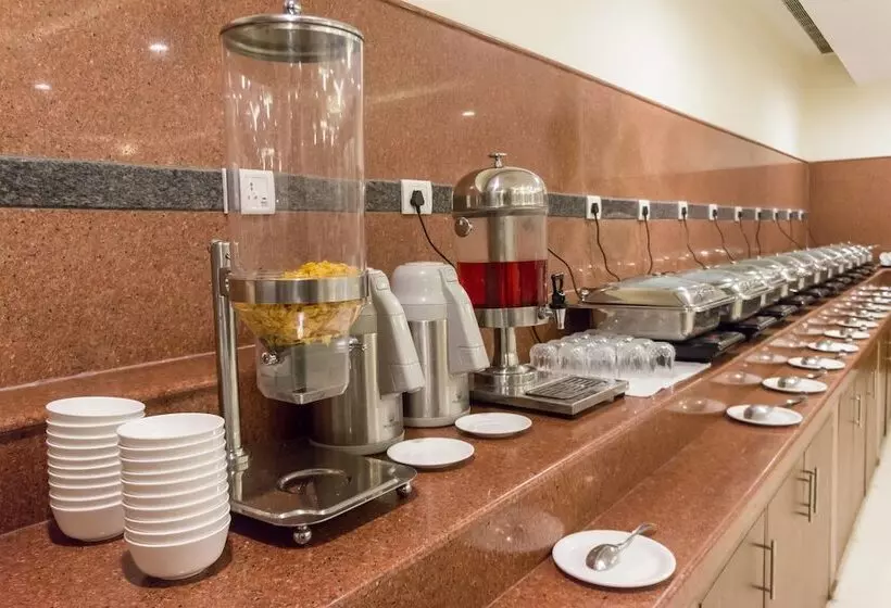 Отель Saptagiri