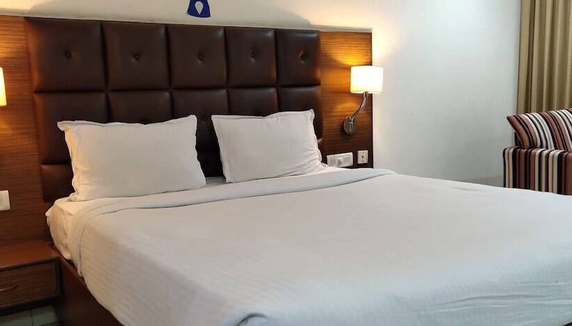 בית מלון כפרי Saptagiri