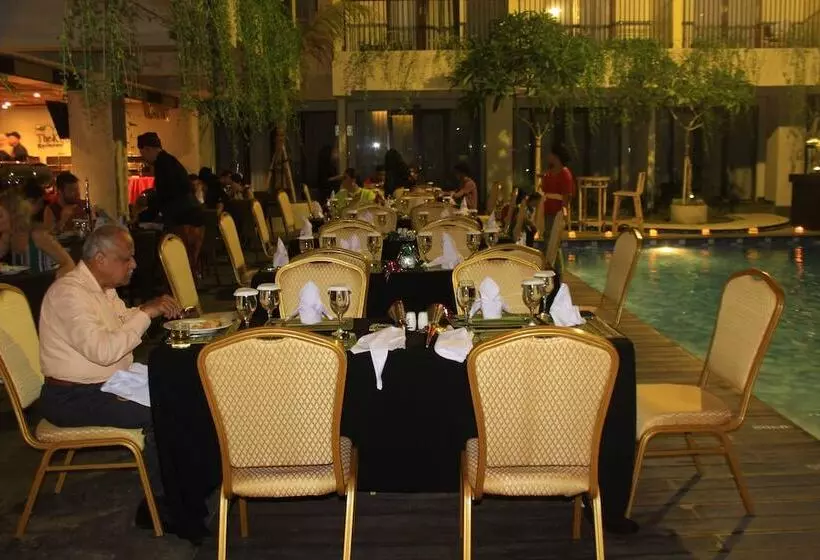 ホテル Serela Legian Bali