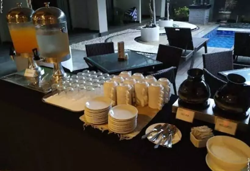 ホテル Serela Legian Bali