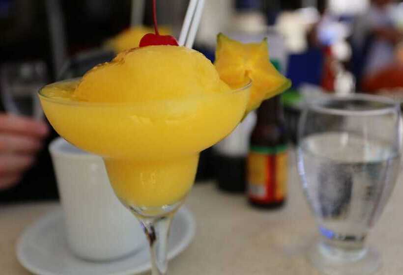 فندق The Hideaway