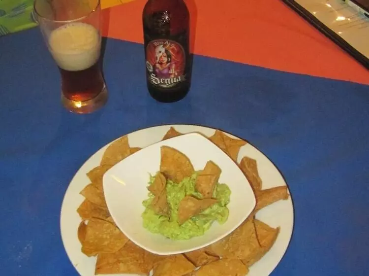 בית מלון כפרי The Hideaway