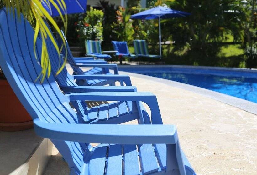 فندق The Hideaway