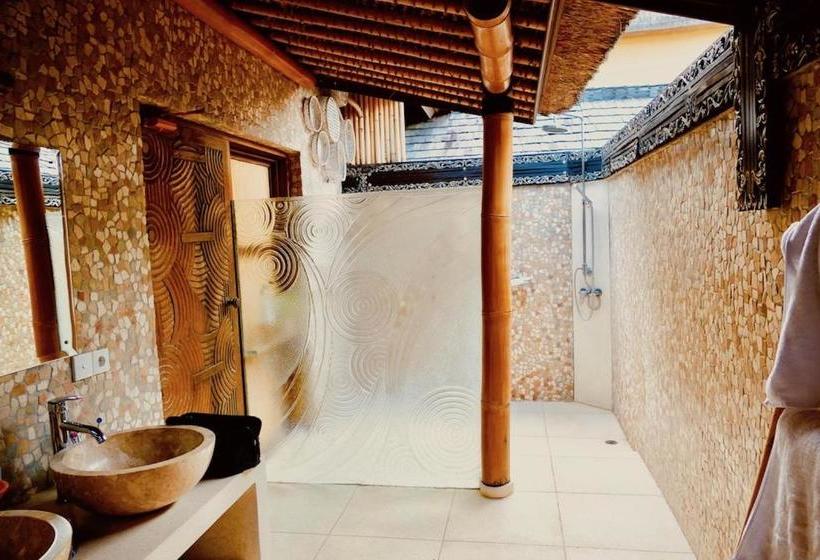 Lautan Kupu  Kupu Villas