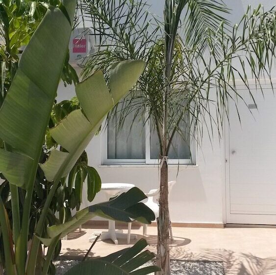 Pavlinia Hotel Apartments