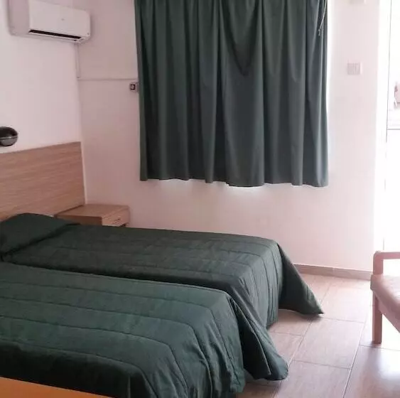 Pavlinia Hotel Apartments