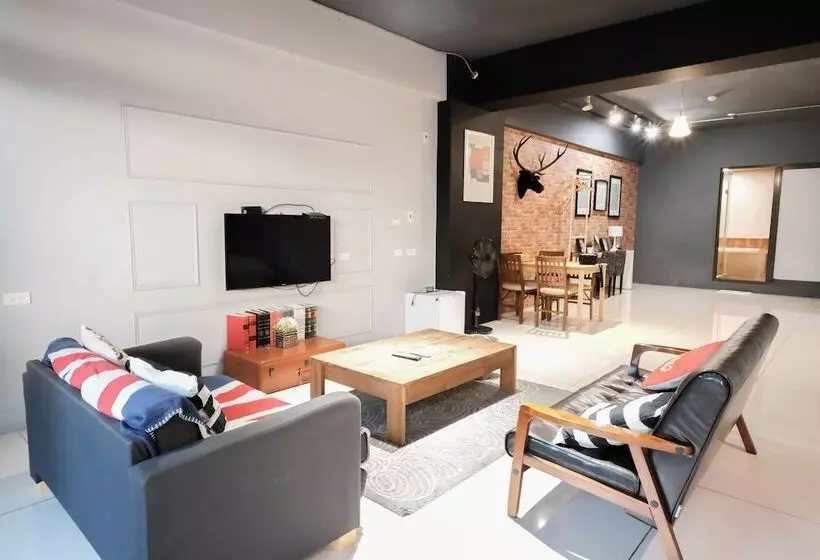 پانسیون Huzi Room
