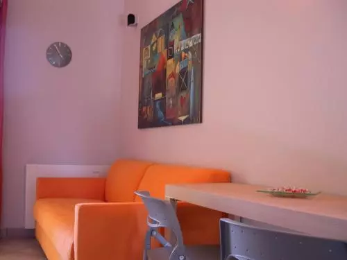 Rosta Residence Ranverso