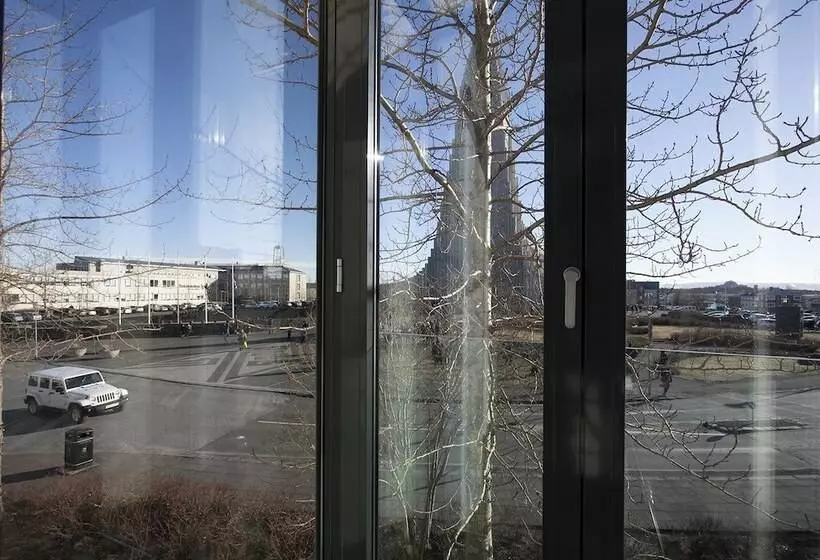 Thomsen Apartments