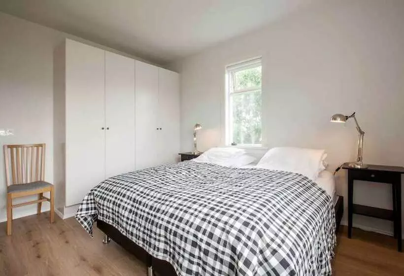 Thomsen Apartments