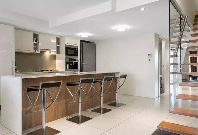 Cbd Executive Apartments