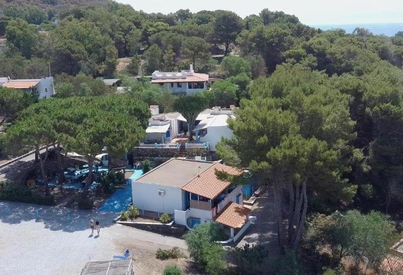 Holiday Eolie Village