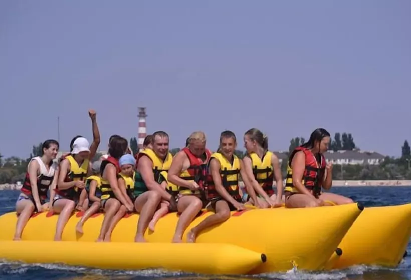 בית מלון כפרי Adam And Eve