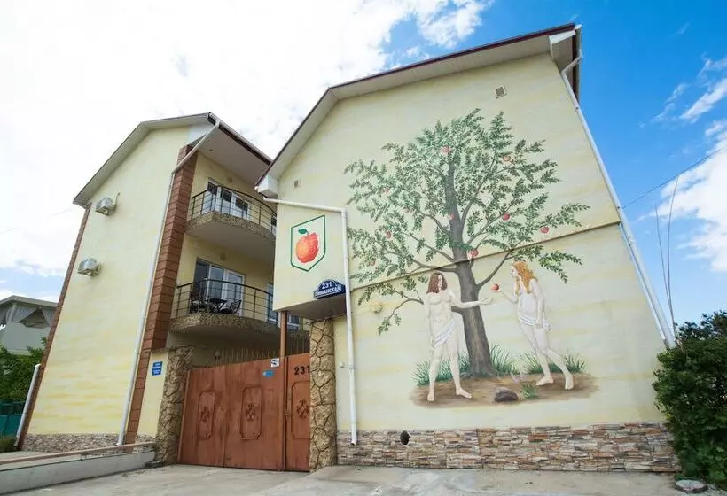 בית מלון כפרי Adam And Eve