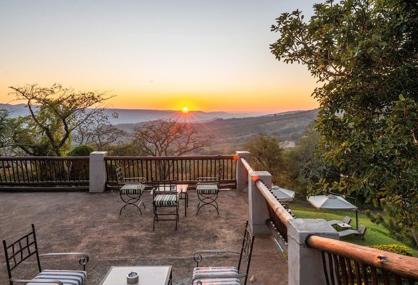 בית מלון כפרי Chestnut Country Lodge