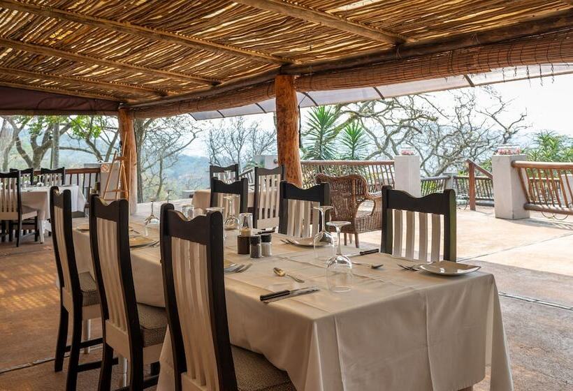 בית מלון כפרי Chestnut Country Lodge