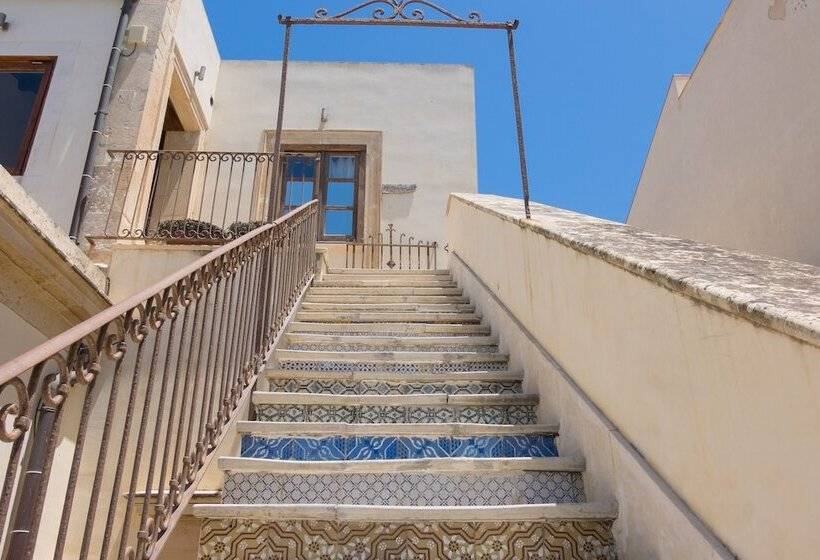 בית מלון כפרי Henry's House