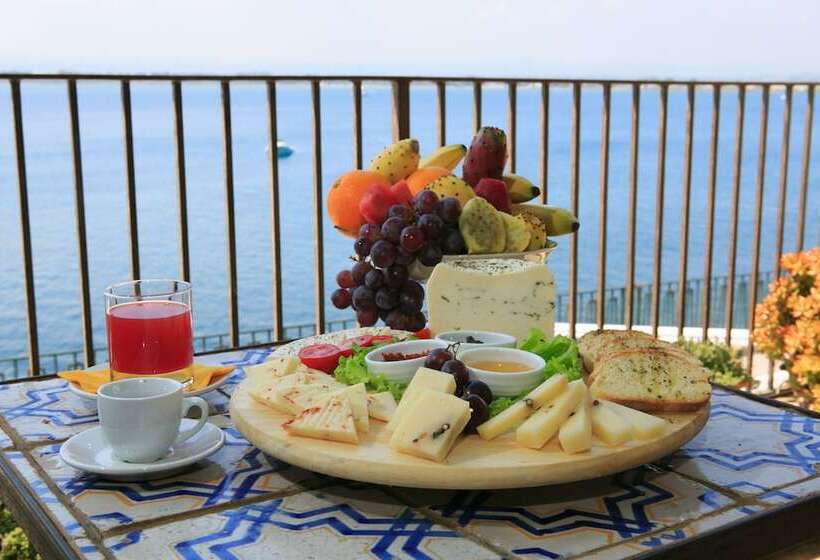 בית מלון כפרי Henry's House