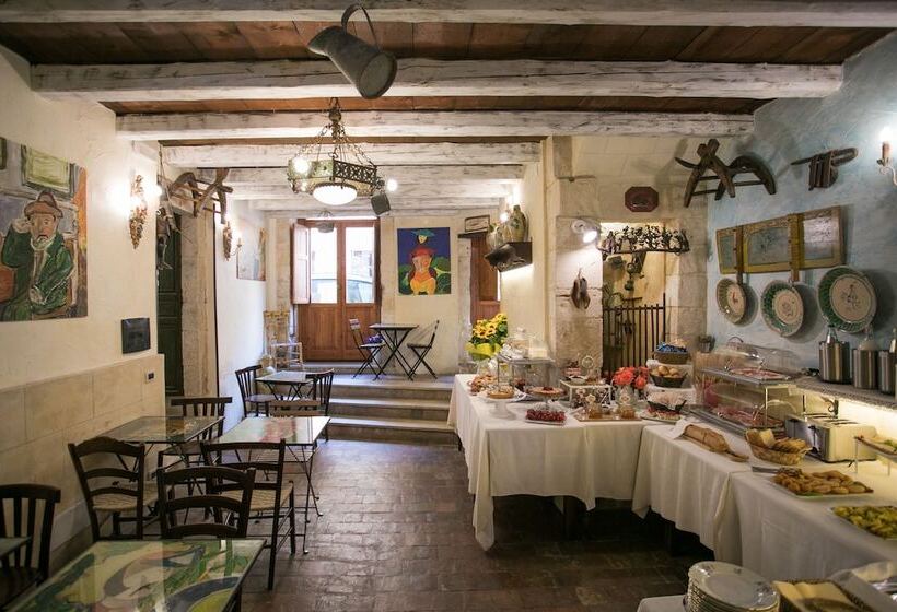 בית מלון כפרי Henry's House