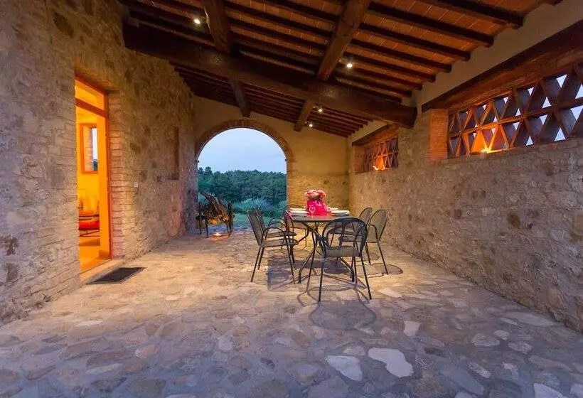 هتل Tenuta Di Monaciano