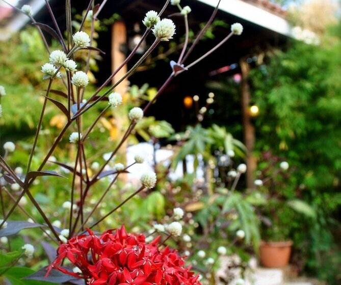 فندق The River Lodge