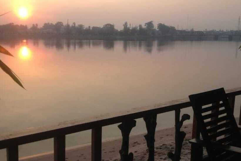 فندق The River Lodge