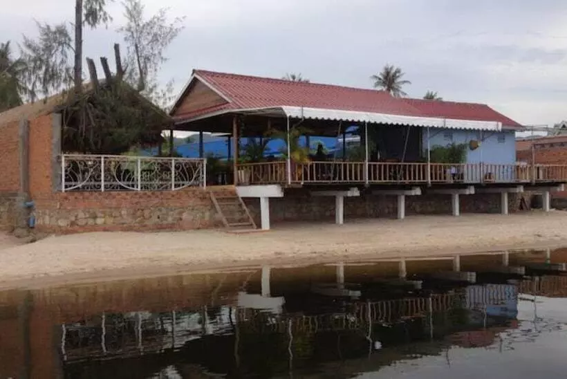 فندق The River Lodge