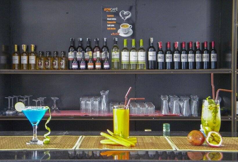 Отель Vimean Sovannaphoum Resort