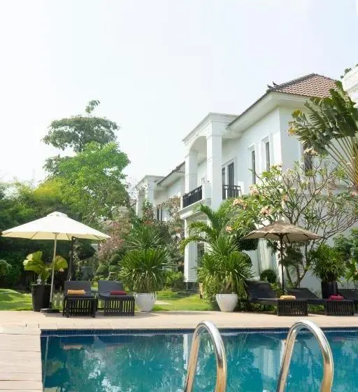 هتل Vimean Sovannaphoum Resort
