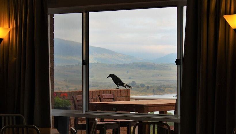 فندق على الطريق Panorama Jindabyne