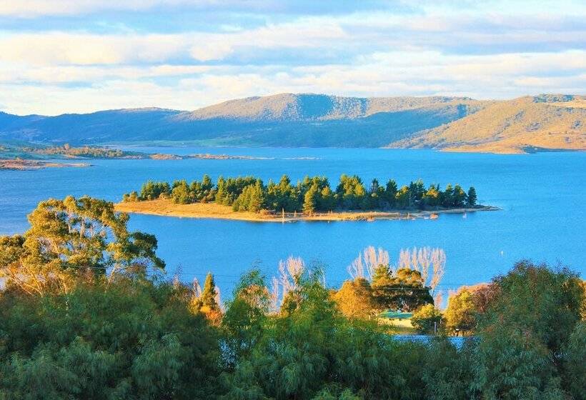 فندق على الطريق Panorama Jindabyne