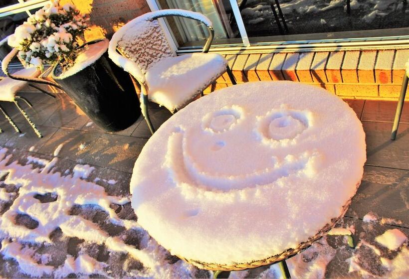 فندق على الطريق Panorama Jindabyne