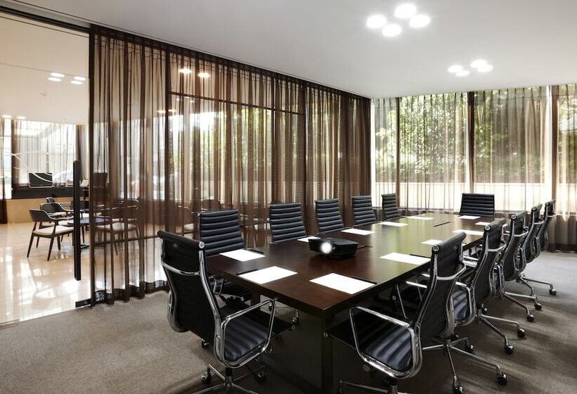 Orakai Insadong Suites