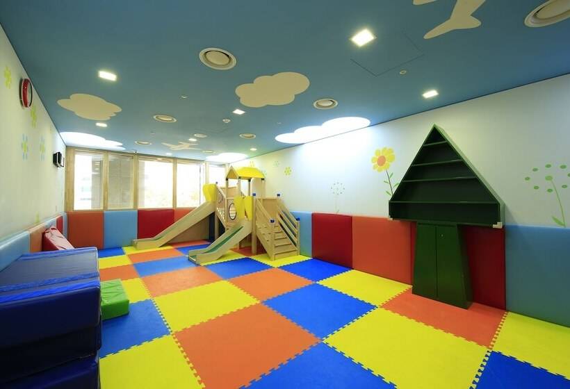 Orakai Insadong Suites