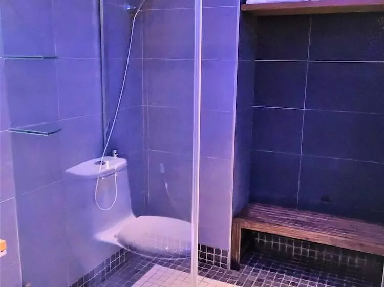 پانسیون A&l Inn