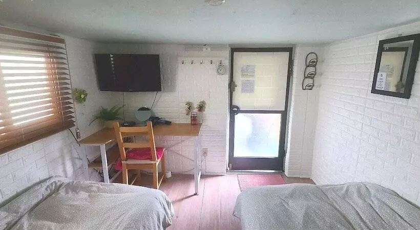 Majatalo Apple Tree Guesthouse