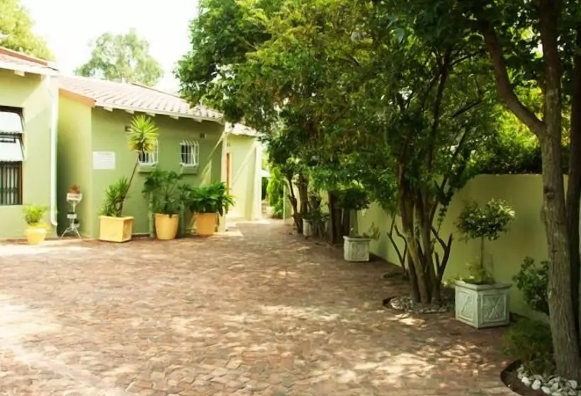 פנסיון Kwa Bungane Guest House