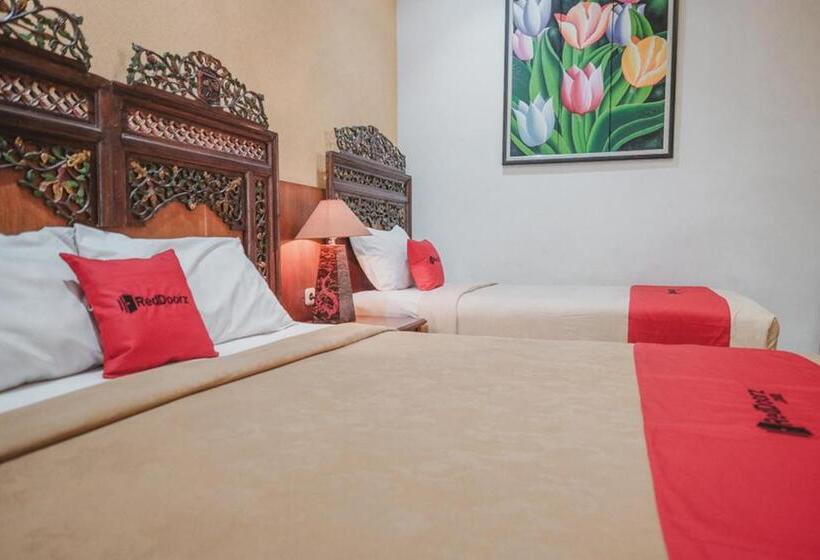 פנסיון Reddoorz Near Galeria Mall 2