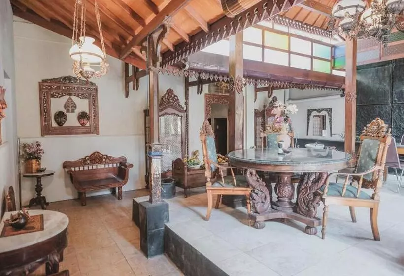 펜션 Reddoorz Near Galeria Mall 2