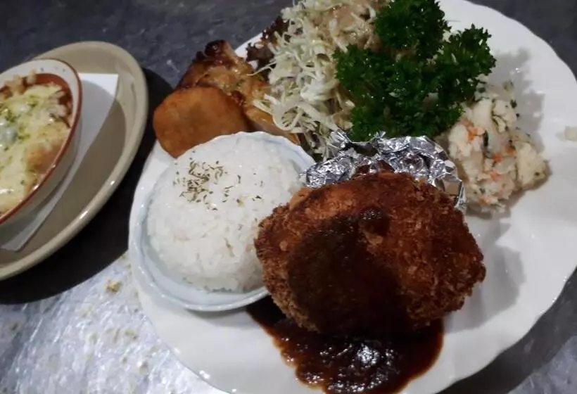 住宿加早餐 Bistare Kana