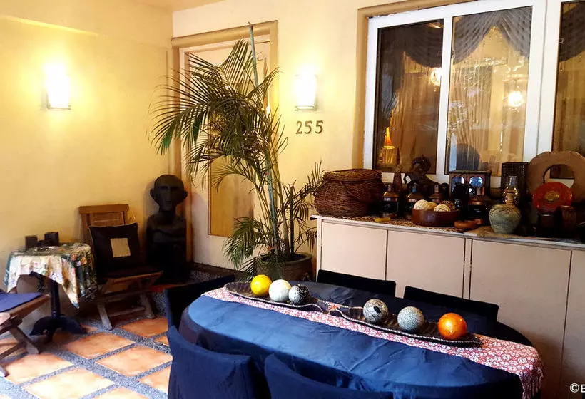 Bed and Breakfast Casa Amapola Manila