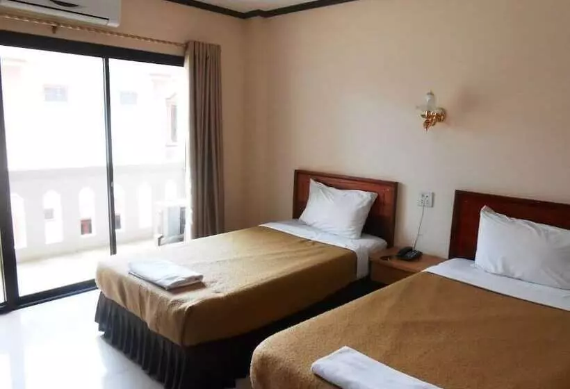 ホテル Chaleunehoung