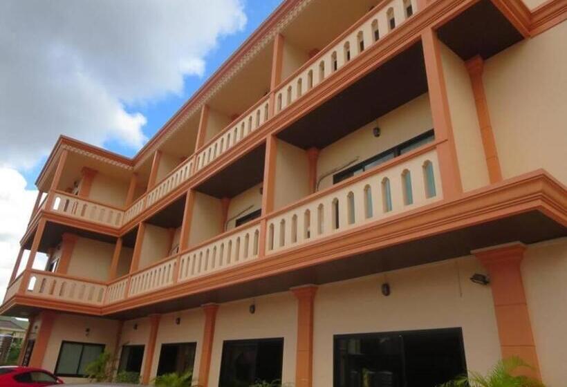 هتل Chaleunehoung