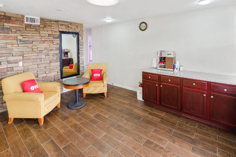 فندق Deluxe Inn Blytheville